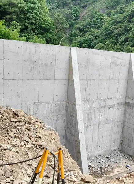 临汾乡宁县重力式挡土墙